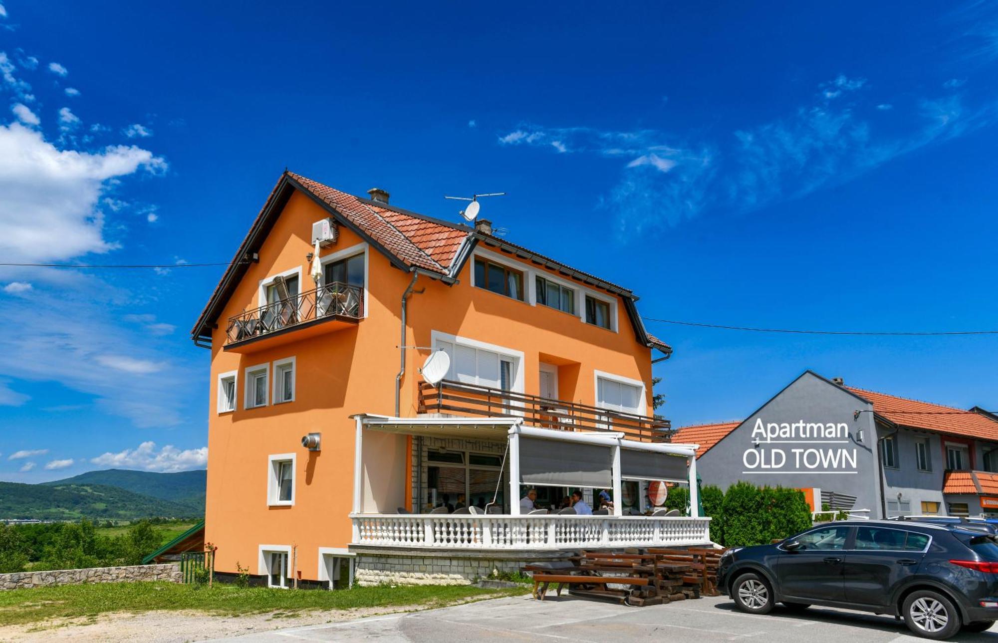Accommodation "Old Town Dreznik" Rakovica Bagian luar foto