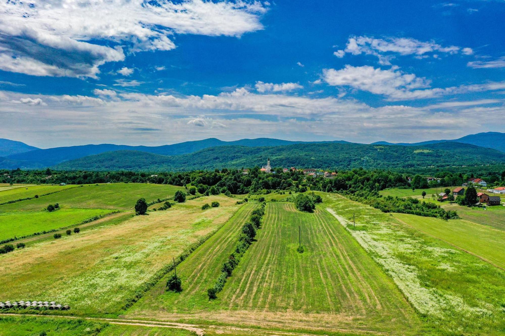 Accommodation "Old Town Dreznik" Rakovica Bagian luar foto